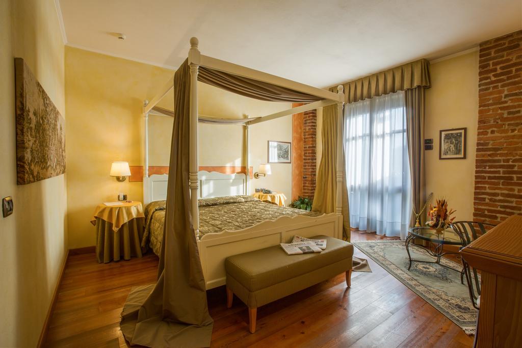 Romantic Hotel Furno San Francesco al Campo Kültér fotó